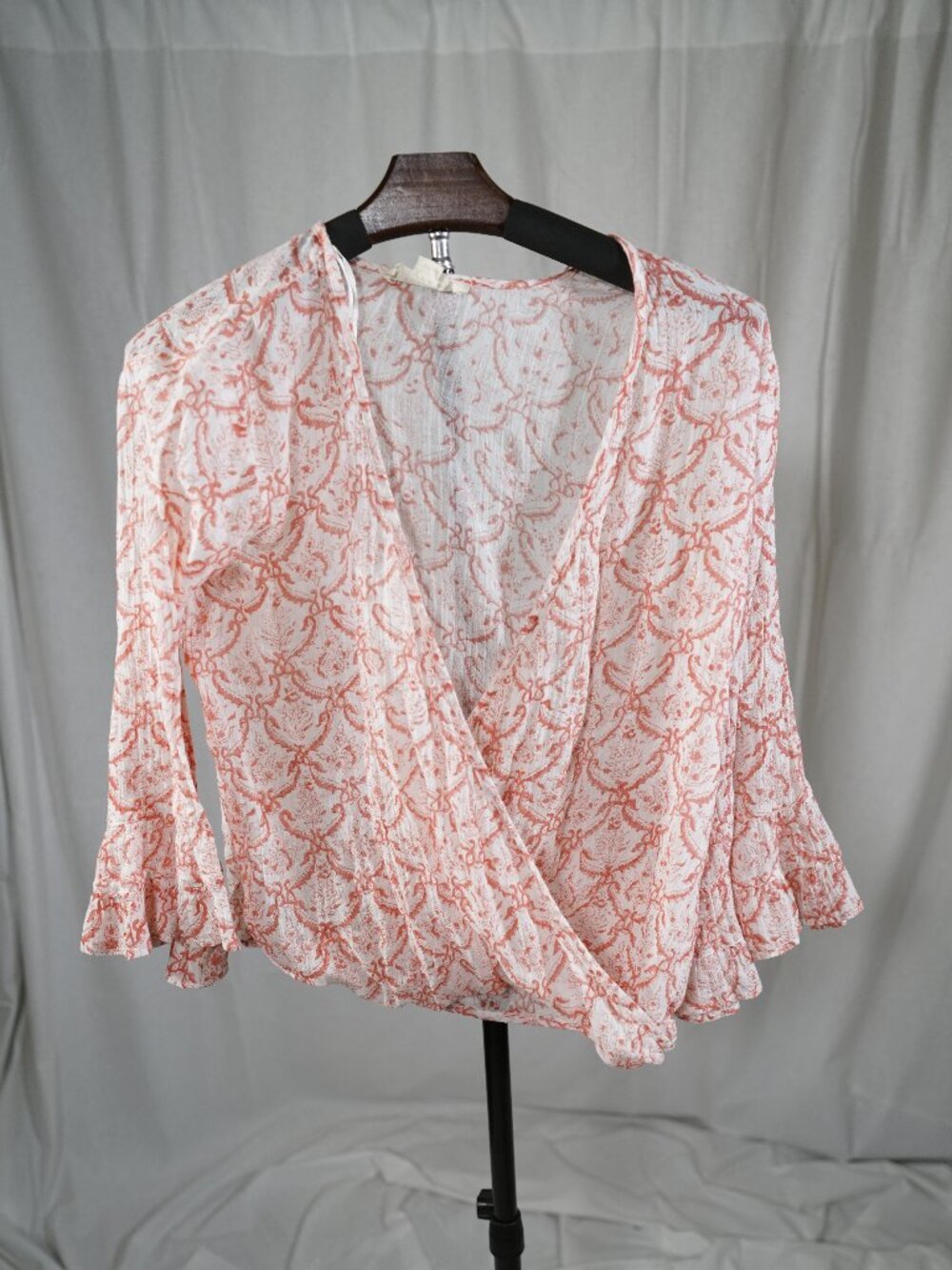 Lovestitch Coral White Boho Flirty Romantic Coastal Blouse Bell Sleeve Top M